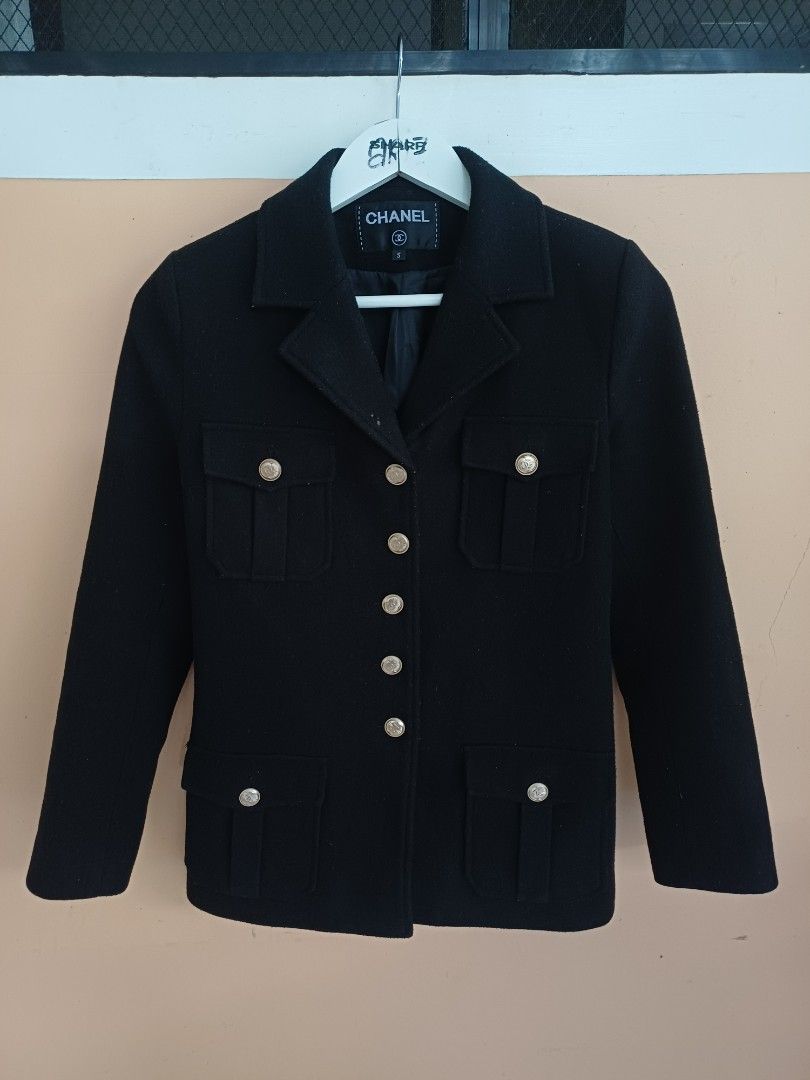 Chanel Coat/Jacket (Category: Coats, Jackets and Outerwear) located in Davao. Submitted by phgrails082 (Listing ID 1468130382, Image 1). Description: Chanel Coat/Jacket medium womens best fit excellent condition 1200 add sf.