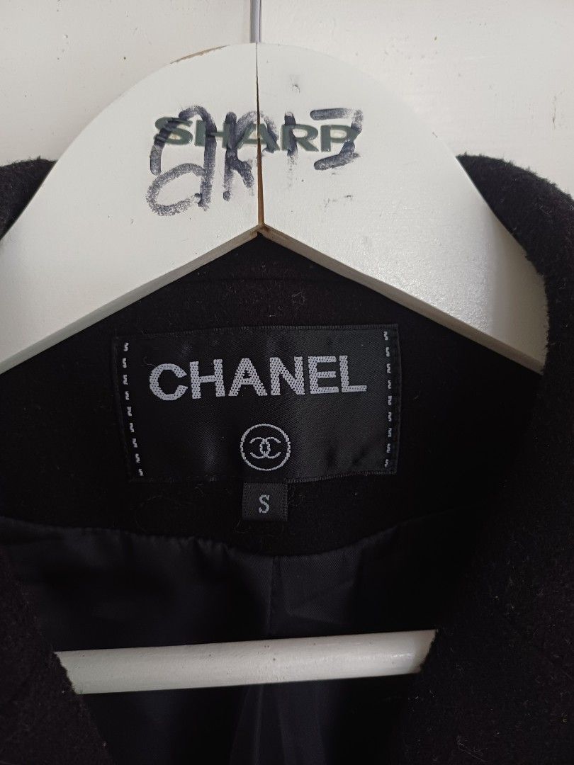 Chanel Coat/Jacket (Category: Coats, Jackets and Outerwear) located in Davao. Submitted by phgrails082 (Listing ID 1468130382, Image 3). Description: Chanel Coat/Jacket medium womens best fit excellent condition 1200 add sf.