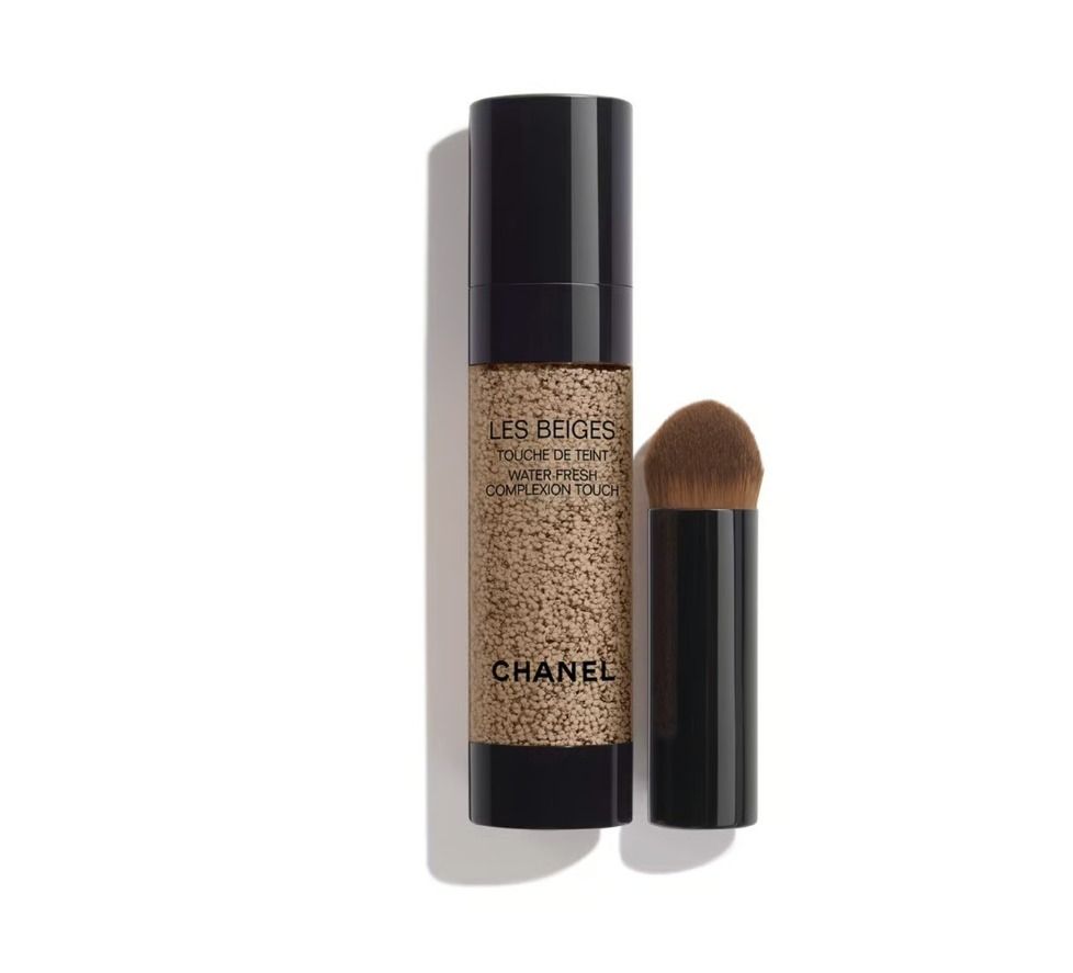 CHANEL Les Beiges Water-Fresh Complexion Touch B20 (Category: Makeup) located in Taguig. Submitted by eianawear (Listing ID 1468060272, Image 1). Description: I got this from Chanel Greenbelt last week for 4750. Complete inclusion with box..