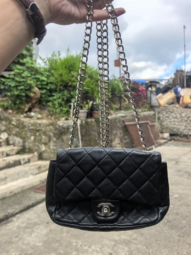 Chanel sling bag (Category: Luxury Bags & Wallets) located in Baguio. Submitted by ashzachary (Listing ID 1468084657, Image 2). Description: Chanel sling bag Condition :Excellent condition Color rate 10/10 Size :small No issues Need linis sa loob Super ganda sa personal Pm. More details Good quality Plsss 📌No Bogus 📌No return MOP What you see is what you get PALAWAN, CEBUNA GCASH AND BDO Reminder😊 We're selling thrifted clothes so please manag
