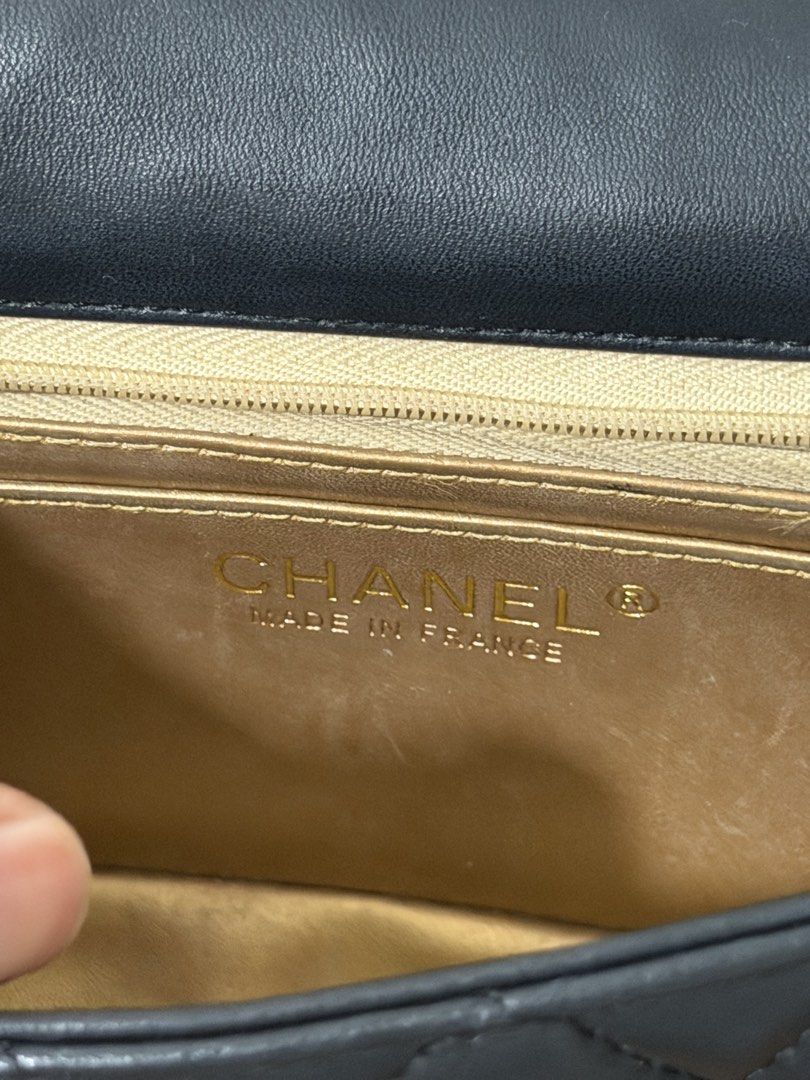 chanel small bag (Category: Luxury Bags & Wallets) located in Manila. Submitted by prelovedbyramiah (Listing ID 1468239971, Image 3). Description: in mint condition.