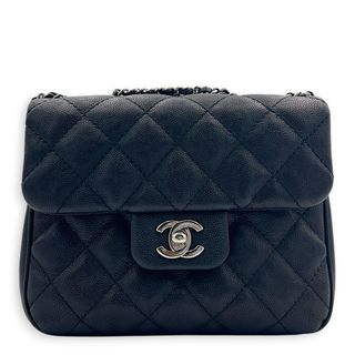 (Category: ) located in . Submitted by carousellluxury (Listing ID 1468120780, Image 1). Description: .