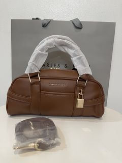 (Category: ) located in . Submitted by preloved.closet2 (Listing ID 1468085935, Image 1). Description: .