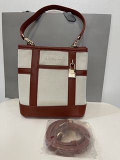 (Category: ) located in . Submitted by preloved.closet2 (Listing ID 1468083255, Image 1). Description: .