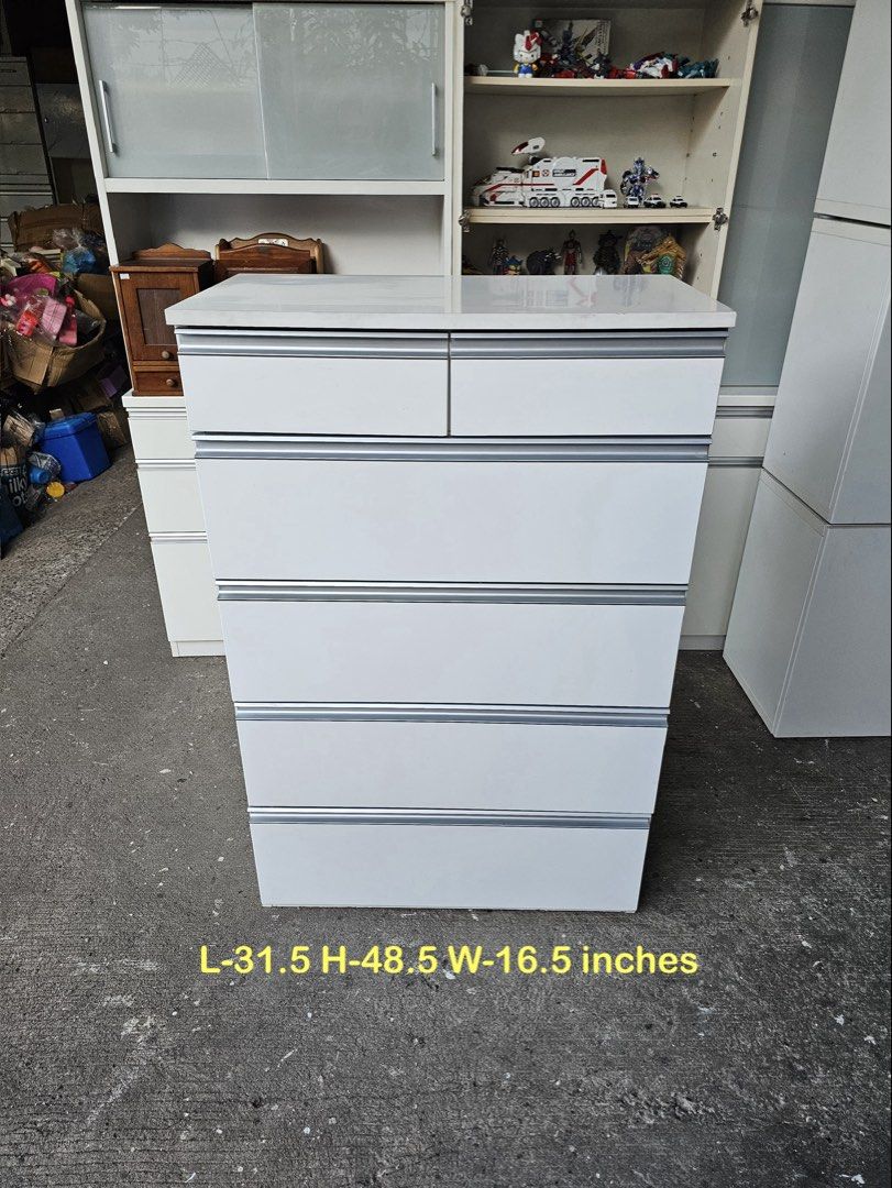 Chest Drawer‼️ (Category: Shelves, Cabinets & Racks) located in Quezon City. Submitted by ledamadel (Listing ID 1468119550, Image 1). Description: Chest Drawer‼️₱8,800‼️ ✔️L-31.5 H-48.5 W-16.5 inches 📐 ✔️6 Drawer 🗄 ✔️Solid Drawers, Compress & Plywood Back 🪵 ✔Scratches As-is! 👌 Location: 40 Aplaya St Napocor Vill. Tandang Sora Quezon City. For inquiry please Pm us or Call. 09066885859 Please like our page thanks! 👇👇👇👇 KMA O’shop #japansurp