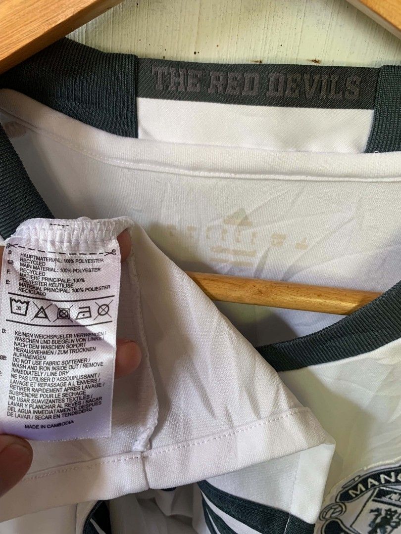 CHEVROLET JERSEY (Category: Activewear) located in Kapalong. Submitted by prfy_gmrno (Listing ID 1468109935, Image 2). Description: AS NEW CONDITION NO ISSUE SIZE LARGE.