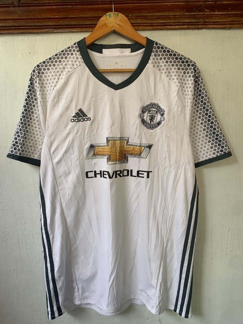CHEVROLET JERSEY (Category: Activewear) located in Kapalong. Submitted by prfy_gmrno (Listing ID 1468109935, Image 1). Description: AS NEW CONDITION NO ISSUE SIZE LARGE.