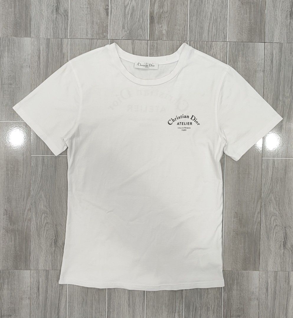 CHRISTIAN DIOR (Category: Shirts) located in Manila. Submitted by fhilbelensoncuenco09 (Listing ID 1468074057, Image 2). Description: CHRISTIAN DIOR ( Small on tag ) Width: 16 Length: 23 Condition: Excellent Color Rate: 9.6/10 Issue: (Colors may vary due to lighting) Mine: 450 (automatically yours, add shipping fee if outside Surallah).