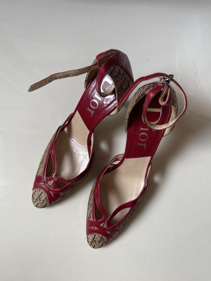 Christian Dior Rasta Oblique Monogram Slingback Heels (Category: Sneakers & Footwear) located in Davao. Submitted by boodle4lyf (Listing ID 1468104101, Image 1). Description: Authentic Christian Dior slingback heels in beige monogram canvas with red leather trim. With normal wear on the soles. SIZE 6.5.
