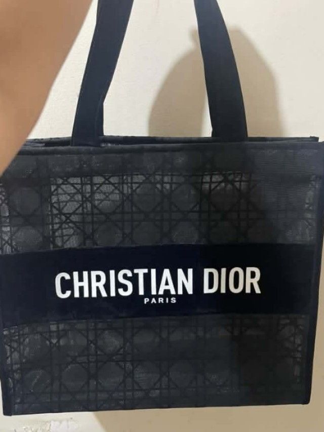 CHRISTIAN DIOR SHOPPING BAG (Category: Shoulder Bags) located in Cavinti. Submitted by shop_withme23 (Listing ID 1468281490, Image 1). Description: Onhand item Full payment required No cancellation of order Additional shipping.
