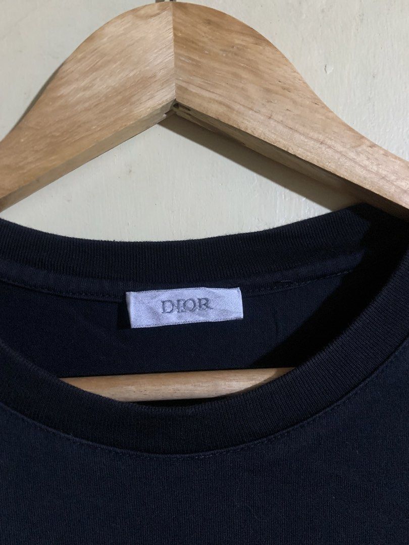 Christmas dior (Category: Luxury Apparel) located in Legazpi City. Submitted by casanibrah33153 (Listing ID 1468090285, Image 3). Description: Dimes: 22.5x29 Colorrate: 9.6/10 Excellent condition .