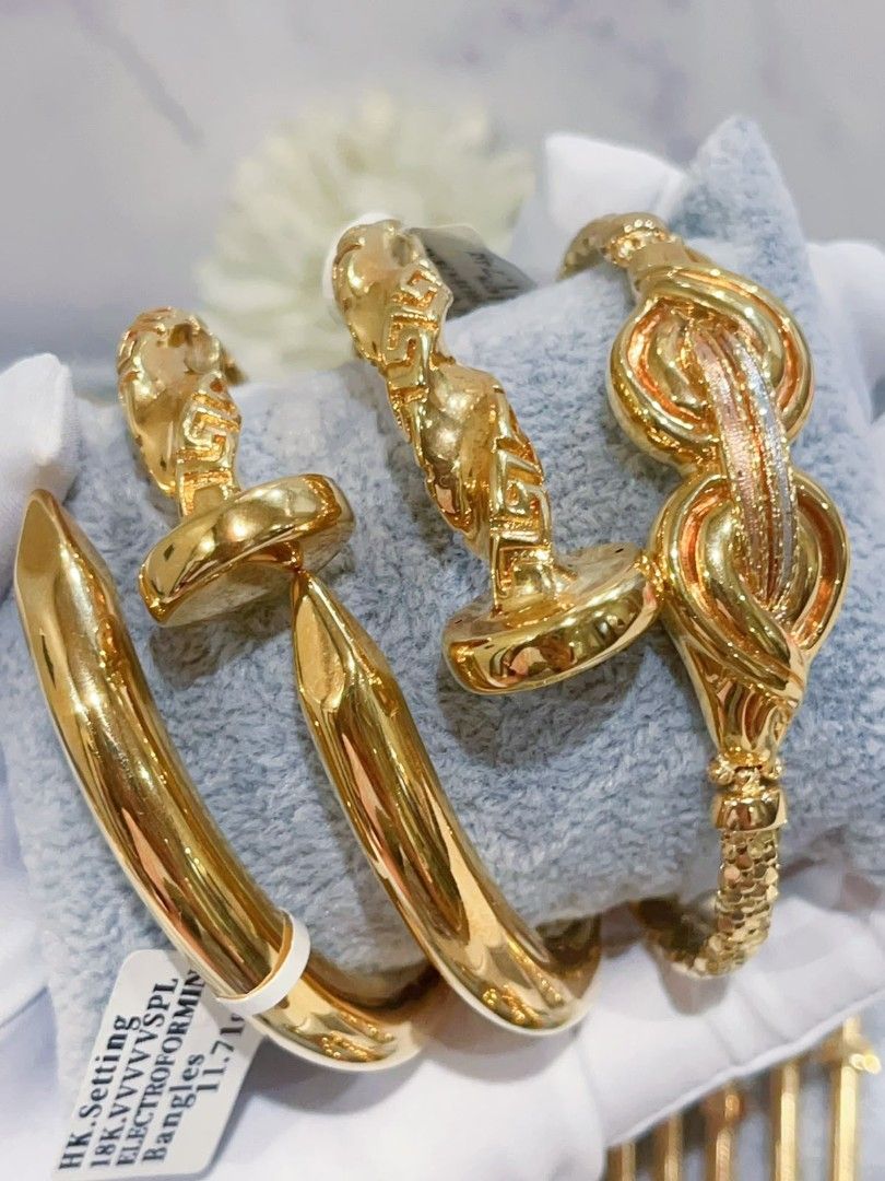 chunky bangles 18k gold hk setting electroform (Category: Bracelets) located in Manila. Submitted by primejewelry (Listing ID 1468068909, Image 2). Description: .