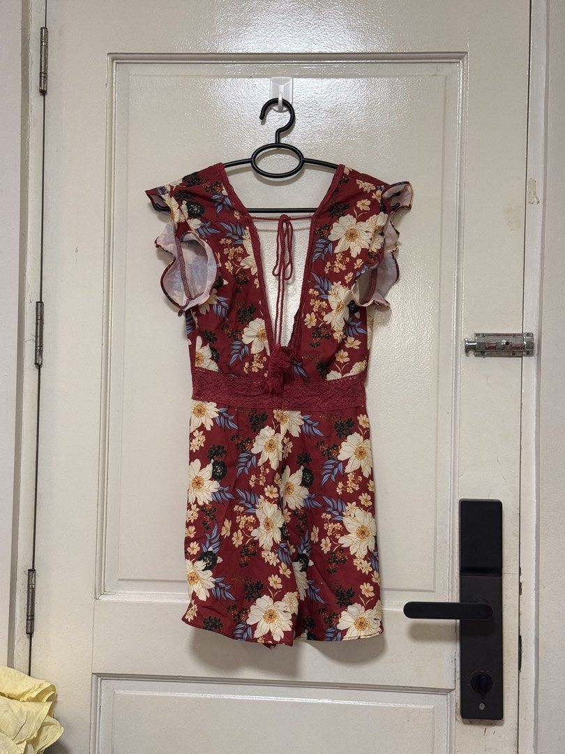Cider Floral Lace Romper Size S (Category: Dresses) located in Marikina City. Submitted by punch.studioph (Listing ID 1468108303, Image 3). Description: Cider Romper Size S.