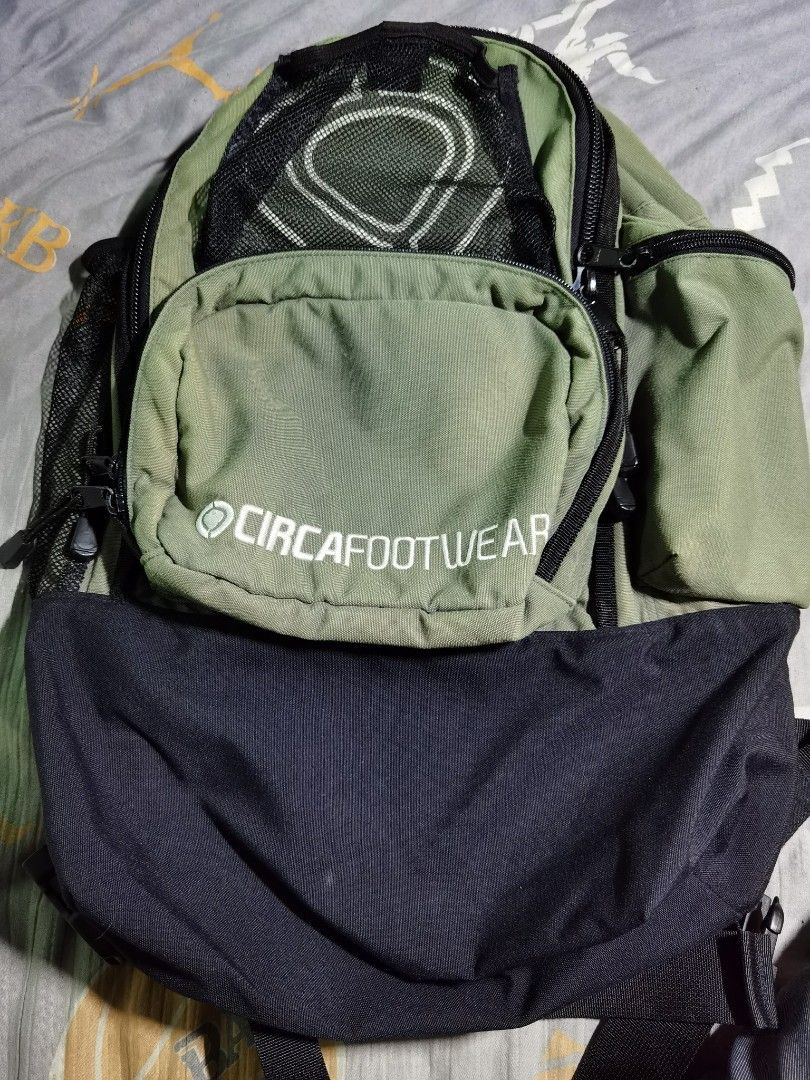 Circa Footwear Backpack Olive Green Black (Category: Backpacks) located in Manila. Submitted by dhulziceh (Listing ID 1468157630, Image 1). Description: Circa Footwear backpack Olive green and black Condition 7.5/10 see photos sa issues Durable canvas with sturdy YKK zippers Padded shoulder straps with adjustable webbing Manila location Meetup malapit or pickup PS color may vary due to lightning .