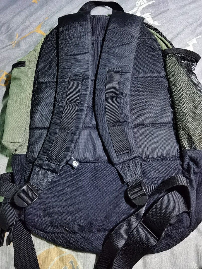 Circa Footwear Backpack Olive Green Black (Category: Backpacks) located in Manila. Submitted by dhulziceh (Listing ID 1468157630, Image 2). Description: Circa Footwear backpack Olive green and black Condition 7.5/10 see photos sa issues Durable canvas with sturdy YKK zippers Padded shoulder straps with adjustable webbing Manila location Meetup malapit or pickup PS color may vary due to lightning .