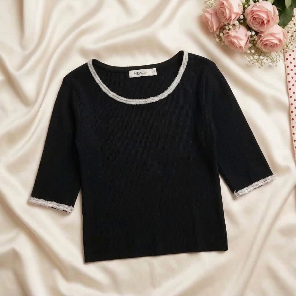 classy minimalist black ribbed top (Category: Blouses) located in Manila. Submitted by elyvelleee (Listing ID 1468252337, Image 1). Description: Prettiest classy minimalist black ribbed top with white contrast trims 🖤🎀 giving that chic, elegant, old money aesthetic, flattering fitted silhouette with delicate white detailing around the neckline and sleeves, timeless and versatile piece for an effortlessly expensive-looking outfit 🩰🦢 ♡ simple b