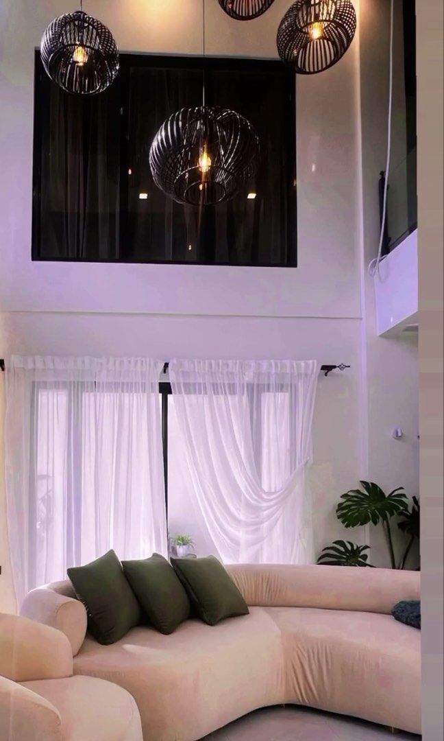 Cloud Sofa (Category: Sofas) located in Binan City. Submitted by relizas_modern_macrame (Listing ID 1468187665, Image 1). Description: .