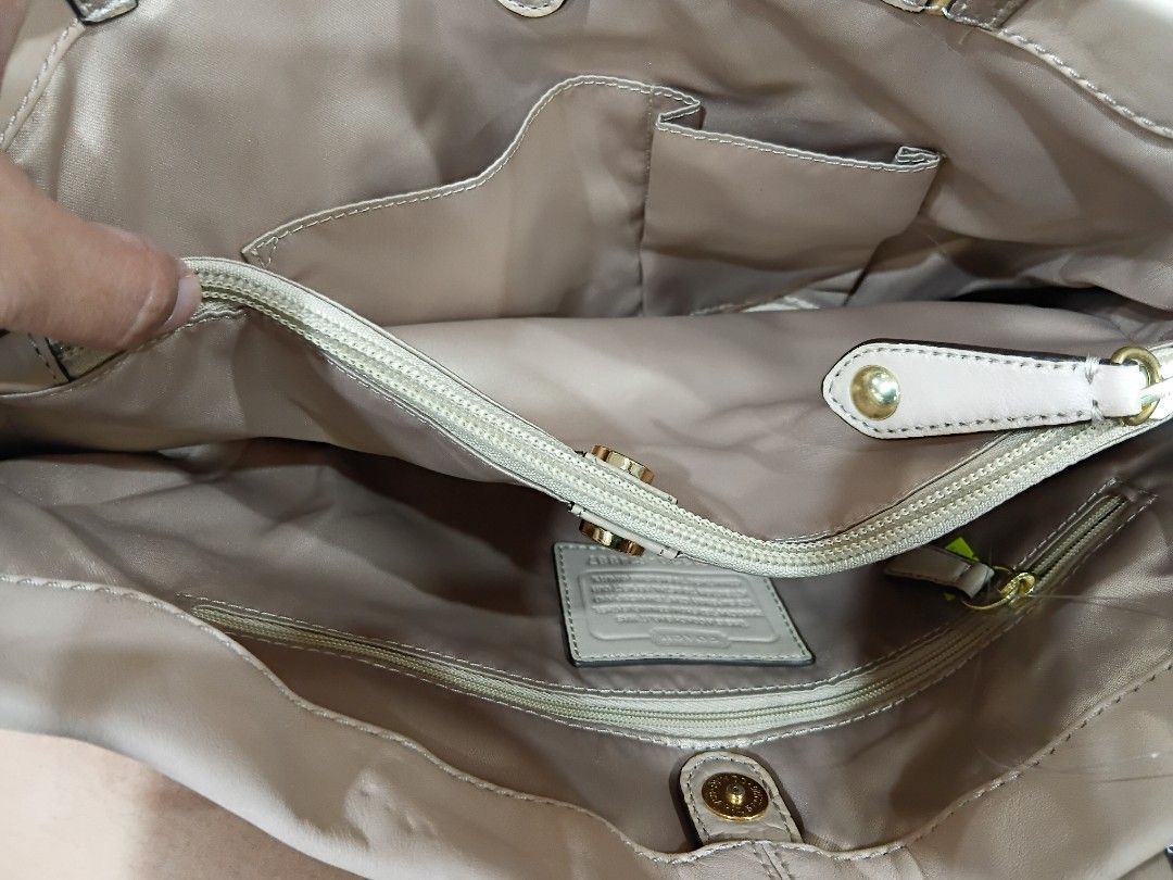 Coach Ashley Exotic Leather (Category: Tote Bags) located in Subic. Submitted by AnythingBrandedby_May (Listing ID 1468249919, Image 3). Description: Coach Ashley W/ Exotic Leather.
