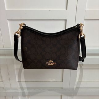 （分類：）位於 。 由 bellezza. 提交（商品編號 1468097594，圖片 1）。簡介： 。