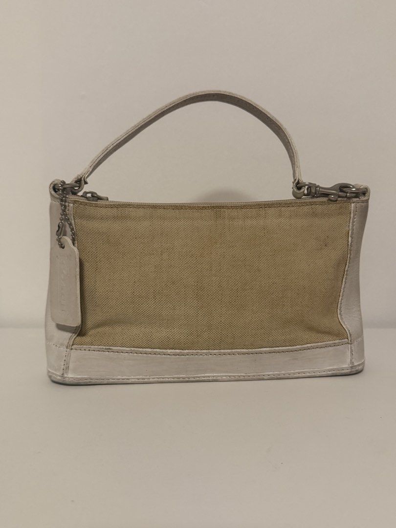 Coach Demi (Category: Shoulder Bags) located in Rizal. Submitted by youngcloud-b67e (Listing ID 1468139362, Image 1). Description: Needs cleaning pero no other issues Authentic Ykk zip.