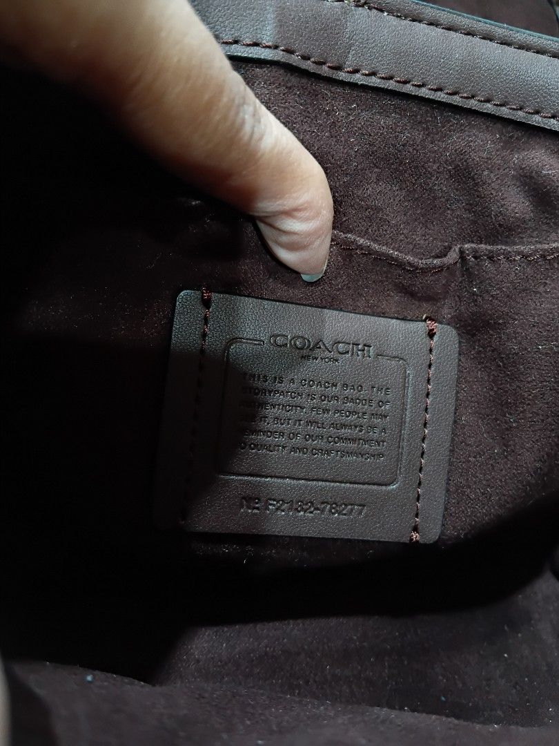 Coach LAST PRICE POSTED (Category: Cross-body Bags) located in Subic. Submitted by AnythingBrandedby_May (Listing ID 1468120771, Image 3). Description: LAST PRICE POSTED Coach.