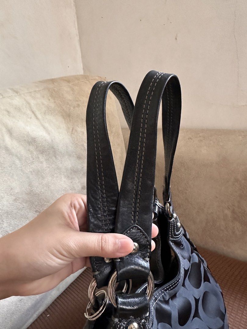 Coach Madison Hobo Bag (Category: Luxury Bags & Wallets) located in Manila. Submitted by happyocean22 (Listing ID 1468199072, Image 3). Description: - Made with durable and high-quality material - Sleek and functional design - Perfect for everyday use - Ready for shipping or meetup.