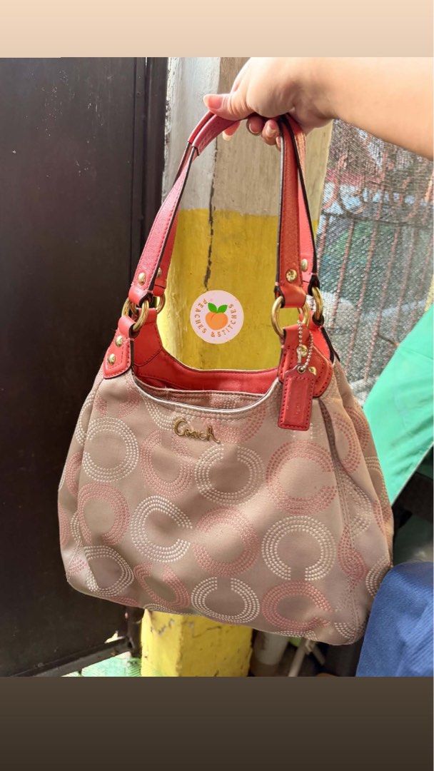 Coach Shoulder Bag (Category: Luxury Bags & Wallets) located in Cainta. Submitted by peaches_2021 (Listing ID 1468280797, Image 1). Description: Last price posted Rank A-AB condition Dm if interested🙂.