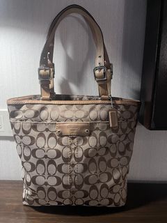 (Category: ) located in . Submitted by trendiholic (Listing ID 1468072432, Image 1). Description: .