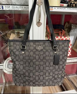 (Category: ) located in . Submitted by farawayluxe (Listing ID 1468084209, Image 1). Description: .