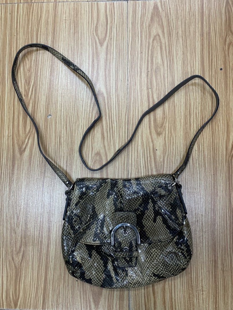 Coach soho bag snakeskin bag (Category: Luxury Bags & Wallets) located in Zamboanga. Submitted by totsthrifted (Listing ID 1468166223, Image 1). Description: EXCELLENT CONDITION 9.8/10 No issue 1,999 Pm📩.