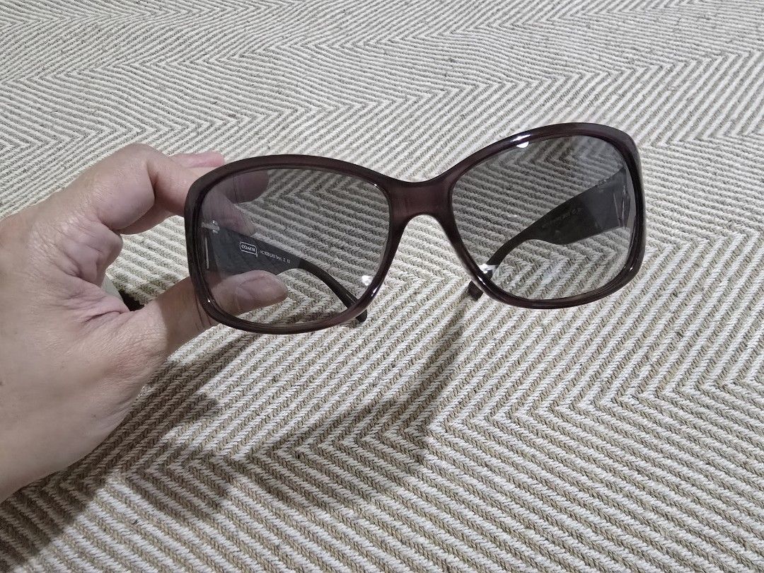 Coach Sunglasses (Category: Sunglasses & Eyewear) located in Bulacan. Submitted by wolfangel14 (Listing ID 1468282782, Image 1). Description: tag was removed but never worn..
