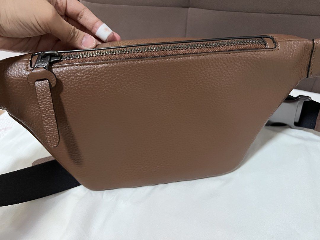 Coach Thompson Belt Bag (Category: Luxury Bags & Wallets) located in Cabanatuan. Submitted by hellorhea (Listing ID 1468216476, Image 3). Description: .