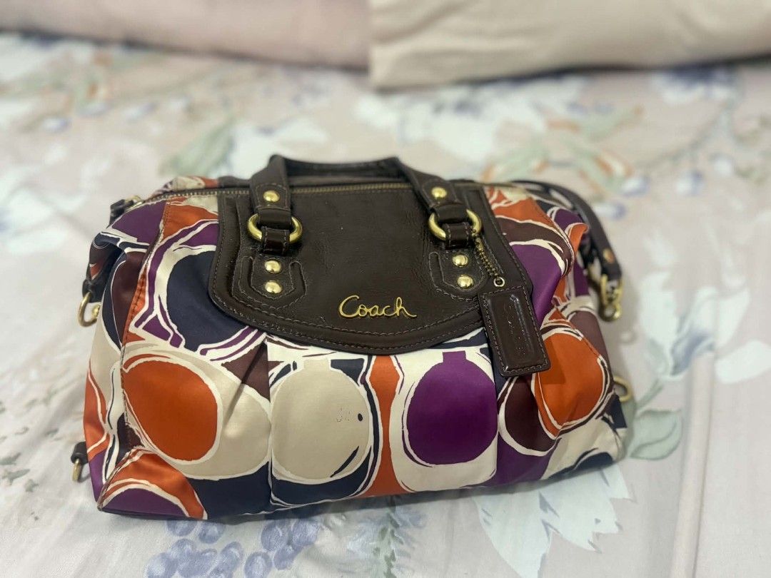 Coach two way bag (Category: Cross-body Bags) located in Manila. Submitted by wildwind_73f77a (Listing ID 1468157027, Image 3). Description: excellent condition.