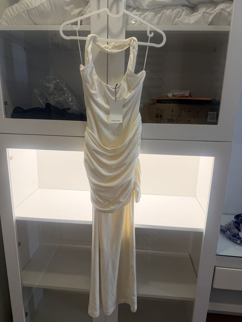 Cocosin dress (Category: Dresses) located in Quezon City. Submitted by destashingmycloset (Listing ID 1468115682, Image 1). Description: .