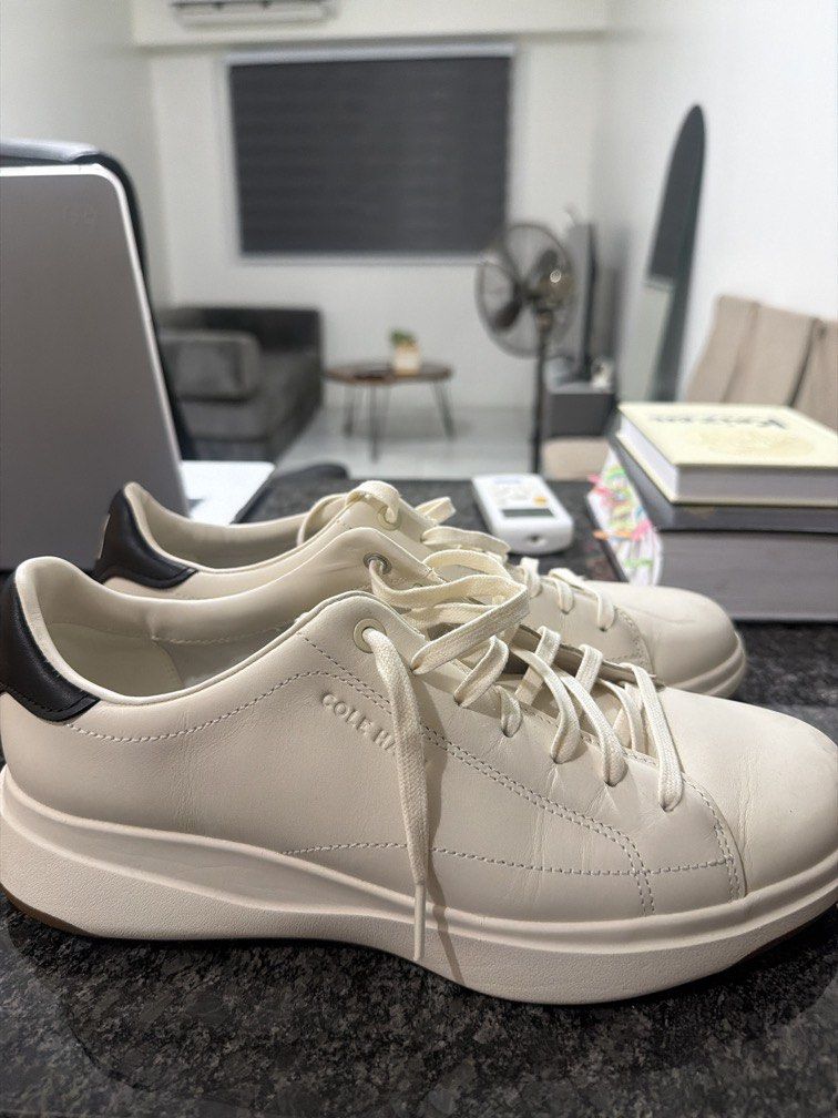 Cole Haan Leather Original (Category: Casual Shoes) located in Pasig City. Submitted by watchguylover (Listing ID 1468208568, Image 1). Description: size 9.5 fits 10 used once. like brandnew. bought in malaysia kuala lumpur laat month.