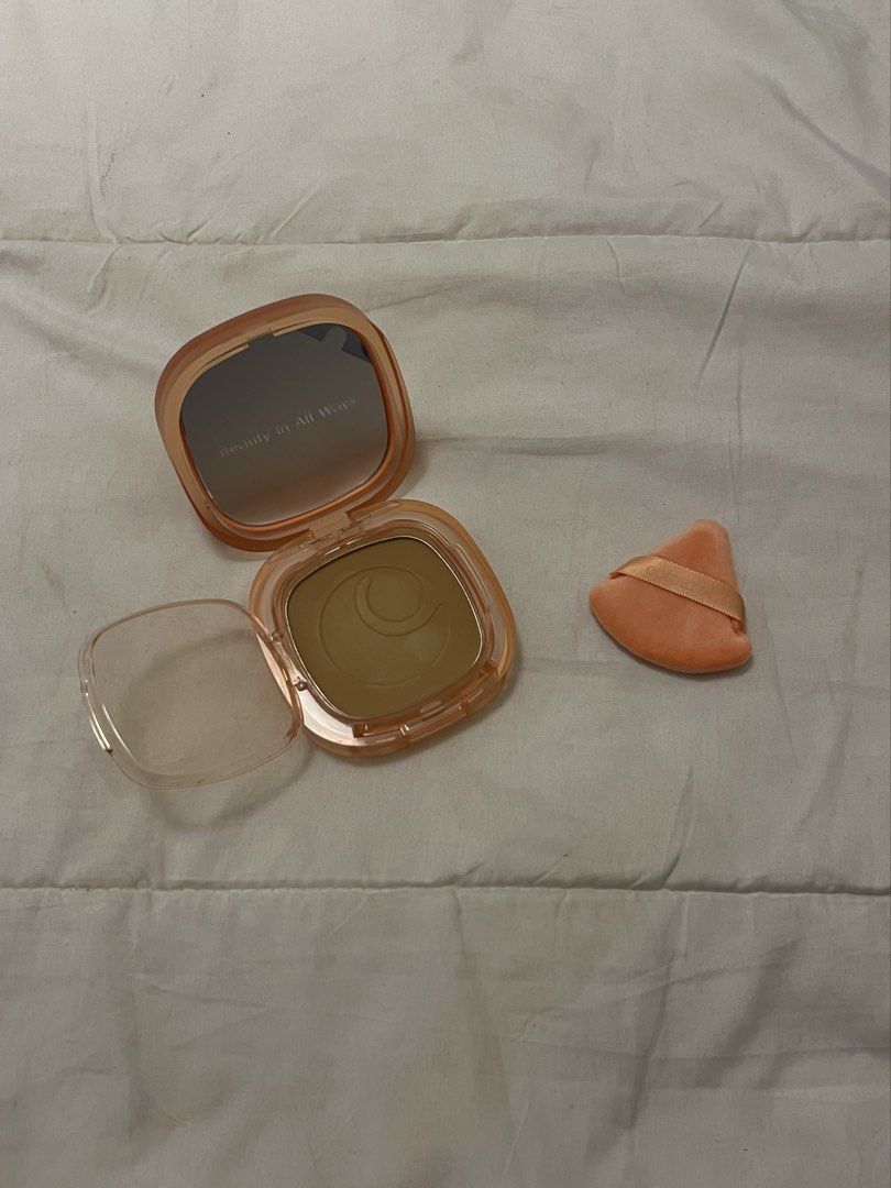 Colourette Blur Base Powder Foundation in Mayon (Category: Makeup) located in Manila. Submitted by beautyarchives (Listing ID 1468202801, Image 2). Description: colourette blur base powder foundation your everyday base essential for a smooth, soft focus finish • shade: mayon (medium tan with a neutral undertone) • includes orange compact case with mirror and triangle powder puff condition brand new and never been used at all no box included compa