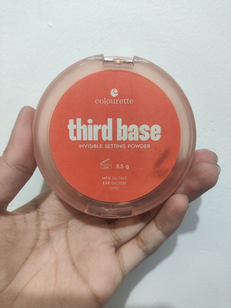 Colourette Pressed Powder (Category: Makeup) located in Manila. Submitted by prelovedby_joie (Listing ID 1468190930, Image 1). Description: RFS: Di nagagamit and need funds Doesn't have box Loc: San Andres Bukid, Manila Buyer will shoulder SF Lalamove/J&T.