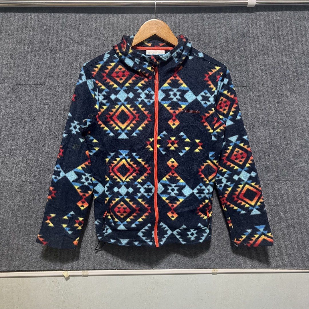 Columbia full zip fleece jacket (Category: Coats, Jackets and Outerwear) located in Kadingilan. Submitted by tejaresnick (Listing ID 1468195457, Image 1). Description: Excellent condition No issue Color rate 9.5/10 Width 18.5 Length 22.5.