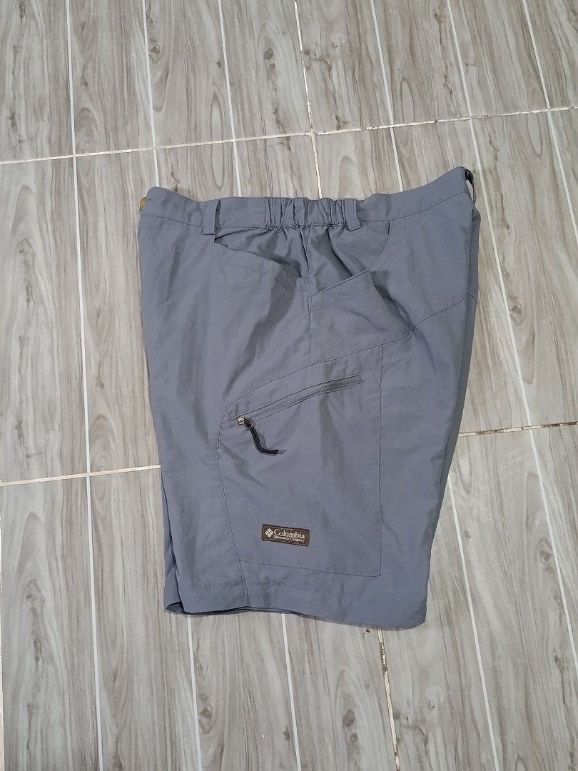 COLUMBIA TITANIUM CARGO NYLON SHORT (freeshipping) (Category: Shorts) located in Quezon City. Submitted by gyl-stop (Listing ID 1468140663, Image 3). Description: free shipping 32-35 x 19 excellent condi cr: 9.8/10 issue: none.