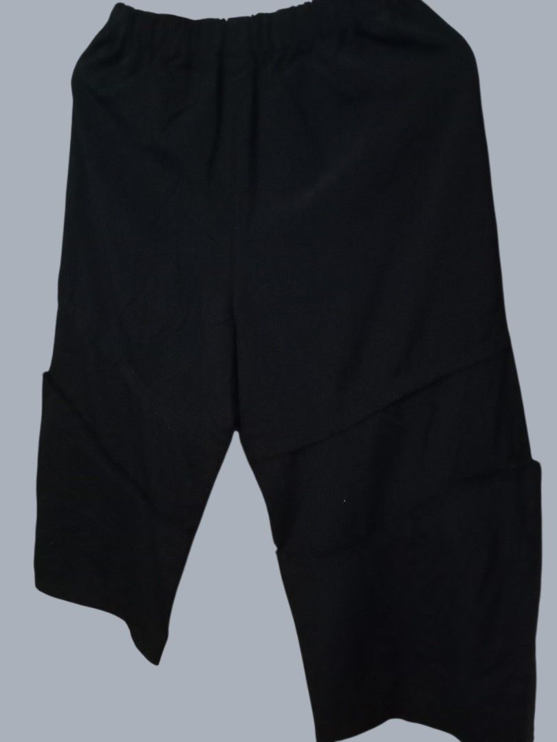 COMME des GAÇONS pants (Category: Joggers) located in Manila. Submitted by fastfox_c38073 (Listing ID 1468173013, Image 2). Description: LENGTH: 33 WIDTH:26/freesize garterise verygood condition.
