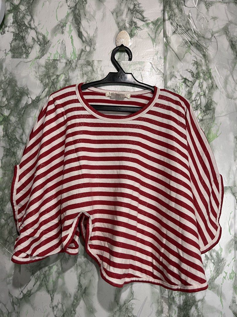 COMME des GARCONS cropped shirt (Category: Shirts) located in Bulacan. Submitted by letsfindukaywithme (Listing ID 1468068150, Image 2). Description: COMME des GARCON cropped shirt XS Fits up to small Cotton Like new No issue +sf payment first Ship via J&T.