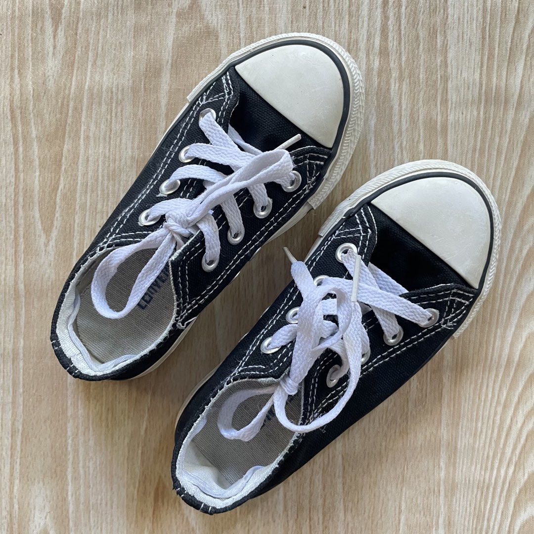 Converse dupe (Category: Babies & Kids Fashion) located in Quezon City. Submitted by anywearphl (Listing ID 1468078525, Image 1). Description: Size 17-18cm insole .