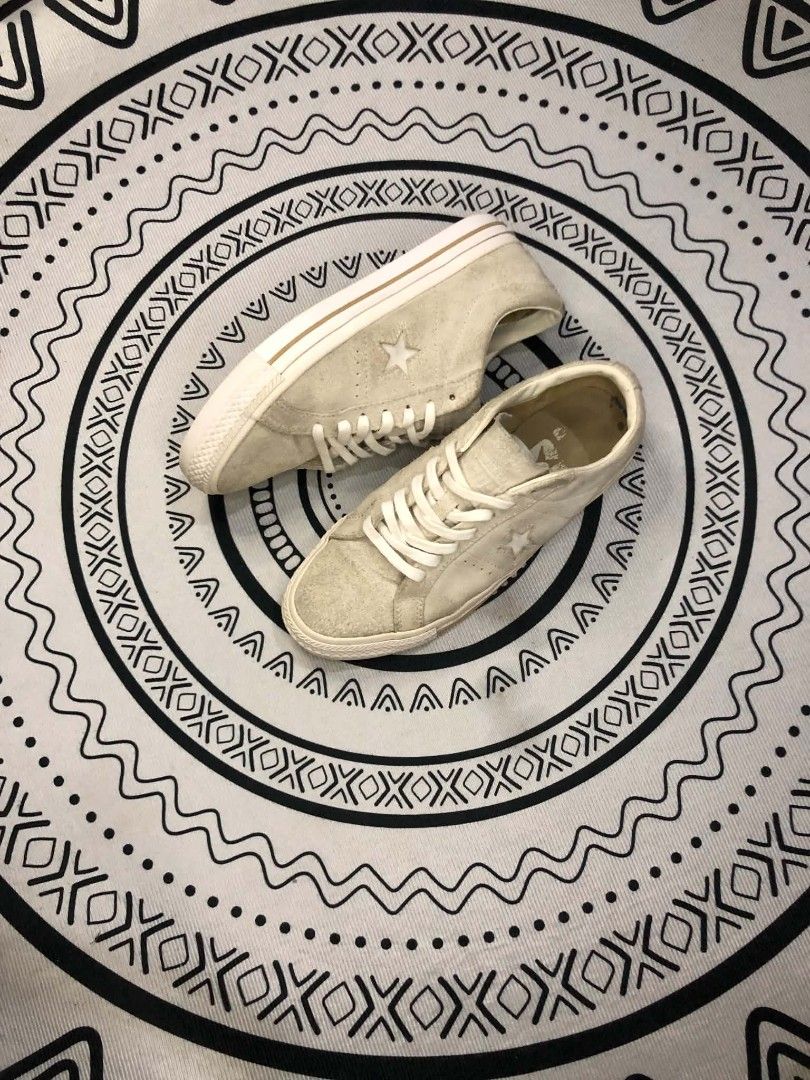 Converse One Star Suede Beige 🫶 (Category: Sneakers) located in Manila. Submitted by sonkicks (Listing ID 1468253481, Image 1). Description: - Brand: Converse One Star - Color/Material: Beige suede - Style: Low-top skate sneakers with classic side star logo - Size: Men's US 8 / Women's US 9.5 / UK 7 / EUR 41 - Details: White laces, white midsoles, and gum rubber outsoles with great tread left - Condition: Normal wear on suede and soles, still pl