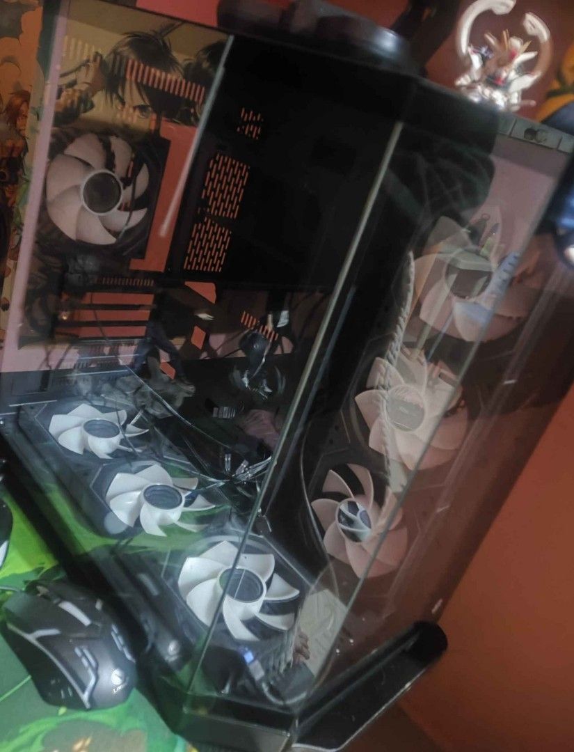 Coolman Spectra Luxe Gaming Case (Category: Computer Parts) located in Las Pinas. Submitted by hulkcantcry (Listing ID 1468155774, Image 3). Description: Coolman Spectra Luxe Gaming Case with Interstellar V2 FANS hindi nag tagal gamitin, dahil nabili agad ang dream Computer case Feel free to ask <3.