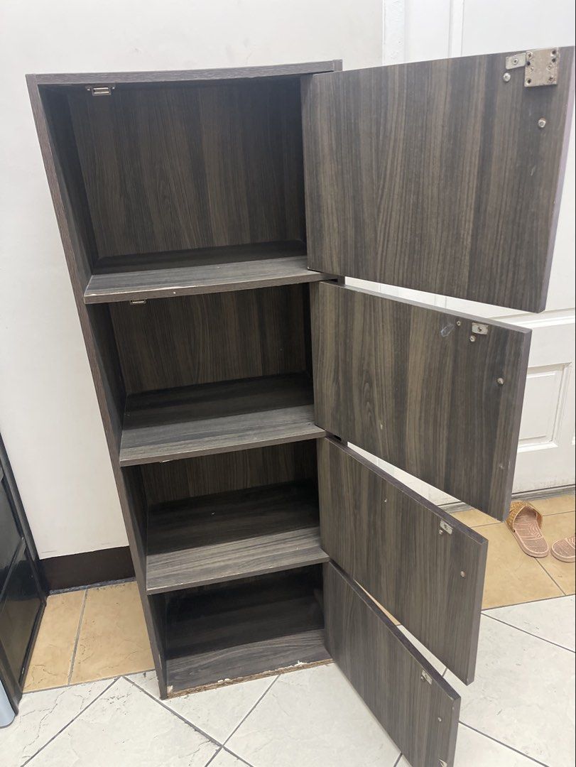 CORNER WOODENCABINET (Category: Shelves, Cabinets & Racks) located in Pasig City. Submitted by sm_thehouseoftrends. (Listing ID 1468236939, Image 3). Description: In good condition What you see is what you get! Pwede sa gamit ng babies Lagayan ng mga personal stuffs/Books Pwede lagayan ng shoes.