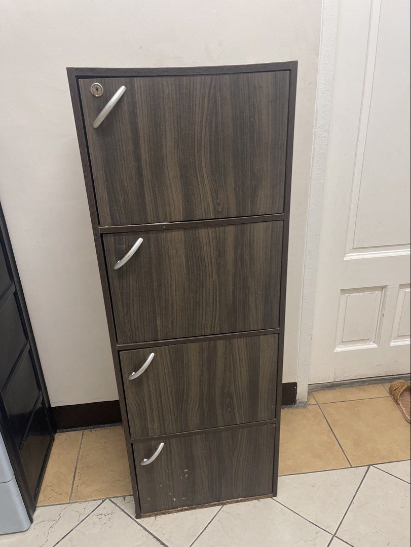 CORNER WOODENCABINET (Category: Shelves, Cabinets & Racks) located in Pasig City. Submitted by sm_thehouseoftrends. (Listing ID 1468236939, Image 2). Description: In good condition What you see is what you get! Pwede sa gamit ng babies Lagayan ng mga personal stuffs/Books Pwede lagayan ng shoes.