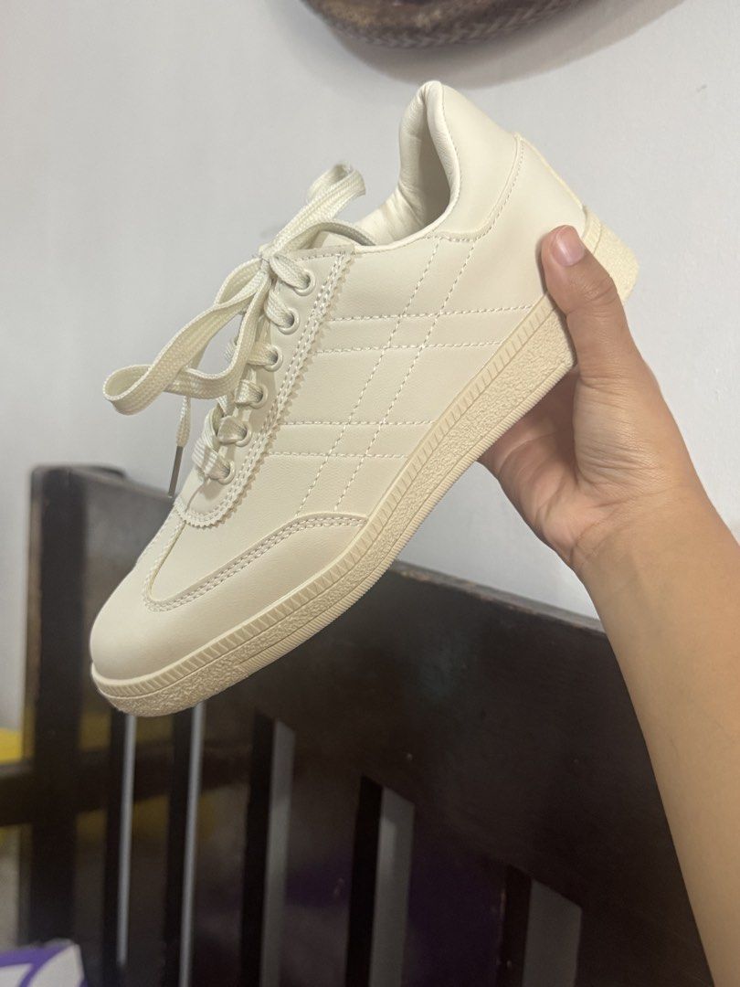 Corolla White Sneakers Size 36 (Category: Sneakers) located in Las Pinas. Submitted by st4rbeam (Listing ID 1468063007, Image 2). Description: - RFS: bought my wrong size - Brand/Model: Corolla casual sneakers - Color: Off-white / Cream - Size: 36 (230 inner tag) - Design details: Quilted side stitching, matching flat laces, textured rubber sole - Condition: Clean uppers, pristine outsoles, ready to wear - Inclusions: Original purple box.