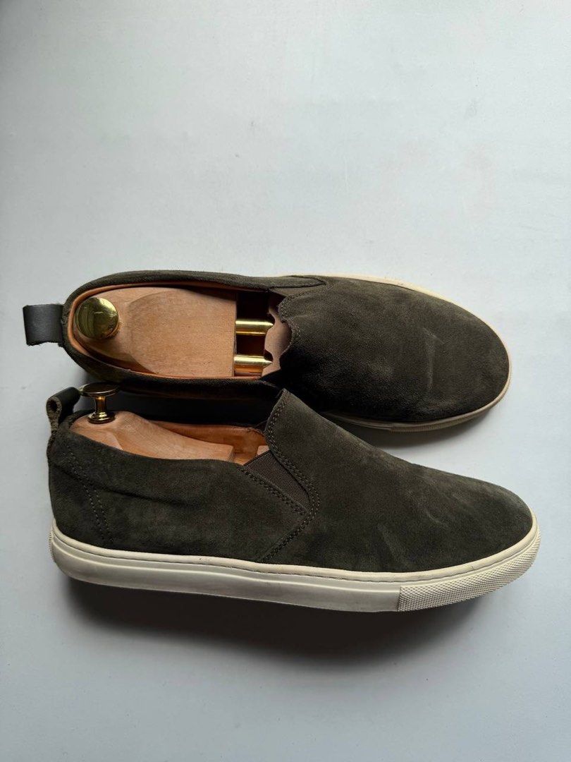 Cos Suede Slip-ons (Category: Casual Shoes) located in Cagayan de Oro. Submitted by thrift_crate.ph (Listing ID 1468226400, Image 2). Description: ᴄᴏs sᴜᴇᴅᴇ sʟɪᴘ-ᴏɴs 𝟽.𝟻ᴜs / 𝟸𝟻.𝟻ᴄᴍ 𝐒𝐢𝐳𝐞: 7.5US / 25.5cm 𝐂𝐨𝐧𝐝𝐢𝐭𝐢𝐨𝐧 𝐫𝐚𝐭𝐞: 10/10 𝐂𝐨𝐥𝐨𝐫 𝐫𝐚𝐭𝐞: 10/10 Issue/s: NO ISSUES Description: Premium feels Active suede.