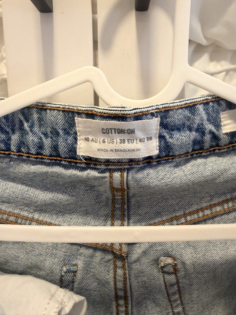 Cotton on jeans (Category: Jeans) located in Quezon City. Submitted by destashingmycloset (Listing ID 1468105071, Image 2). Description: .