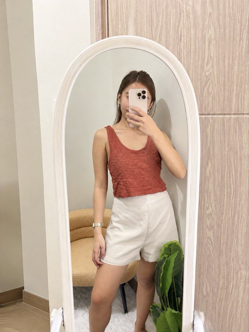 Cotton On Rust Top (Category: Sleeveless) located in Quezon City. Submitted by kaye_oineza (Listing ID 1468237654, Image 1). Description: 🤎 Rust Top Small-Medium Brand: COTTON ON.
